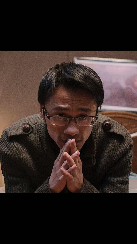 王辰六照片