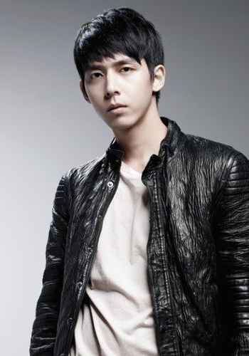 申敏哲 Min-cheol Shin照片
