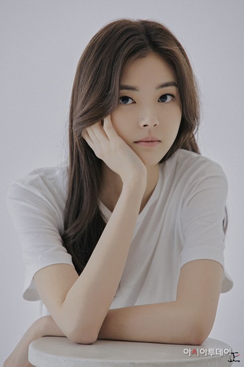 洪艺智 Ye-ji Hong照片