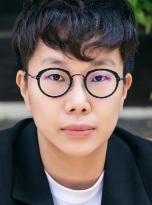 韩制易 Han Jay照片