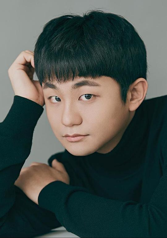 李敏九 Lee Min-goo照片