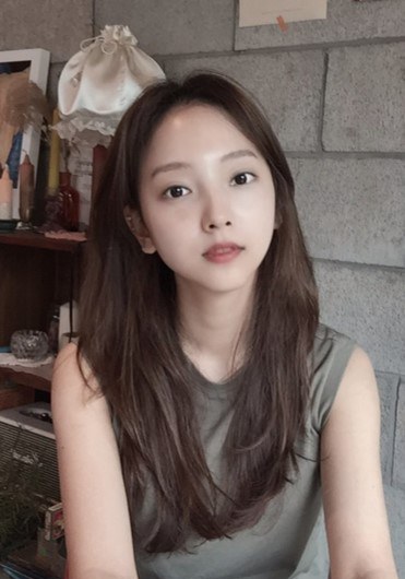 李蔚蓝 Pureum Lee照片