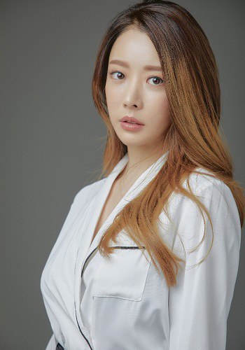 文瑞妍 Seo-yeon Moon照片