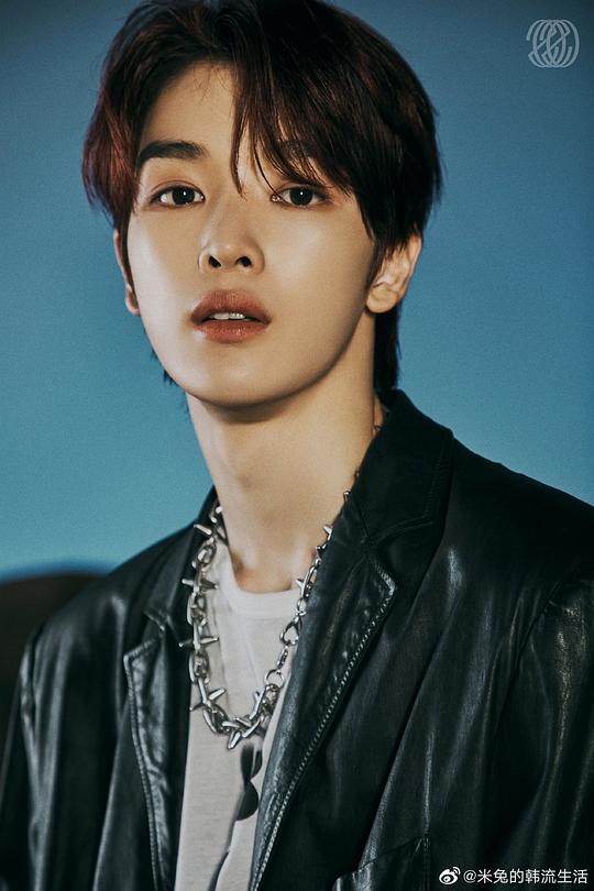 郑成灿 SungChan照片