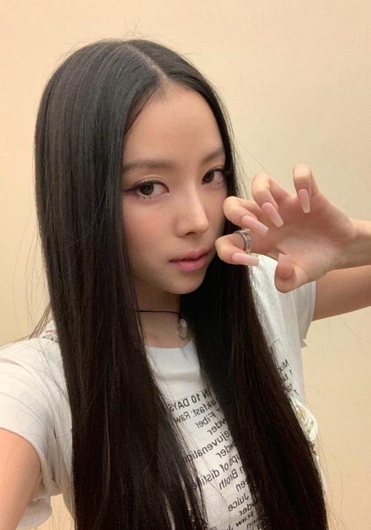 罗潾 Na Rin照片