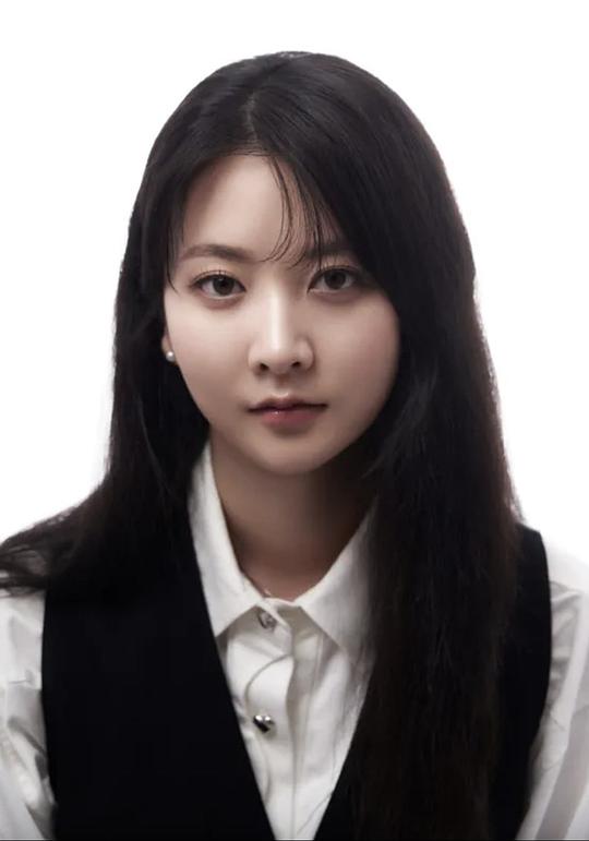 林攸璃 Yoori Lim照片