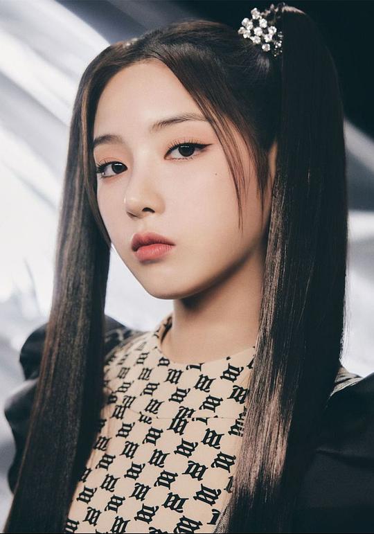 金智佑 Jiwoo Kim照片