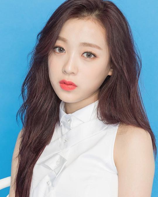 李真率 Lee JinSol照片