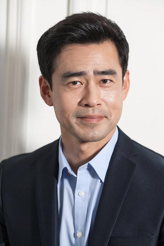 韩昌贤 Han Chang-hyeon照片