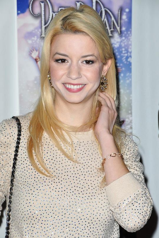 玛歇娜·卢莎 Masiela Lusha照片