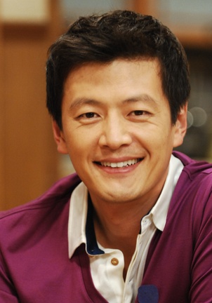 郑灿 Chan Jung照片