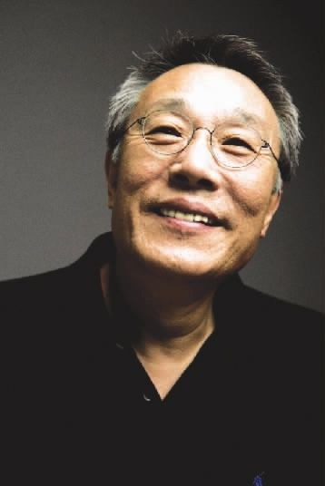 黄皙暎 Seok-yeong Hwang照片