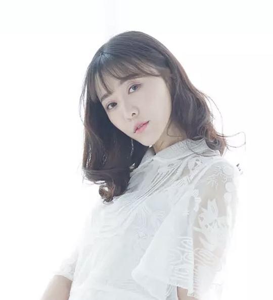 陈奕妃 Yifei Chen照片