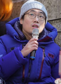 崔允锡 Choi Yoon-seok照片