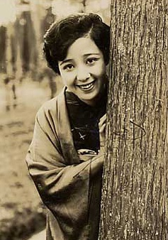 冈田嘉子 Yoshiko Okada照片