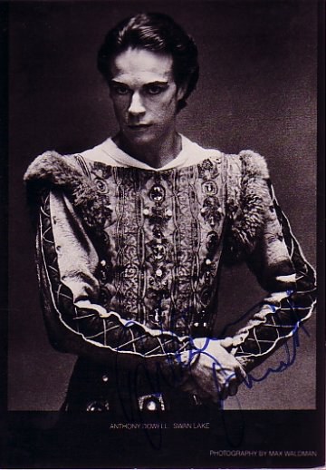 Anthony Dowell照片