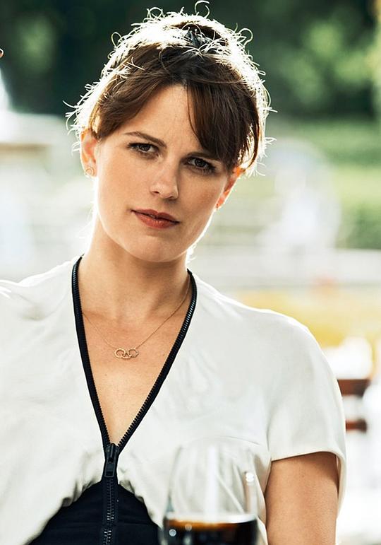 伊莎贝尔·波拉克 Isabell Polak照片