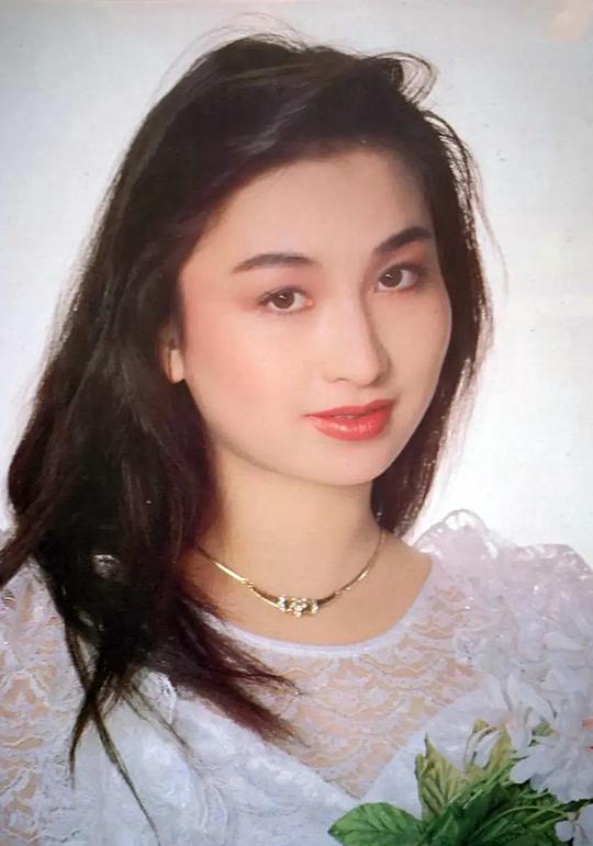曲雁 Yan Qu照片