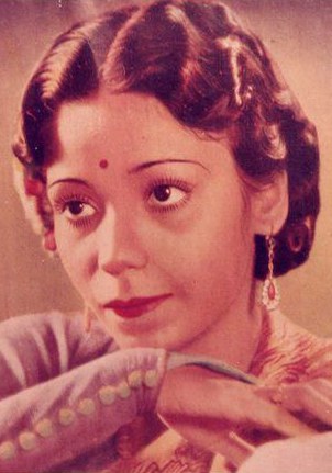 Leela Chitnis照片