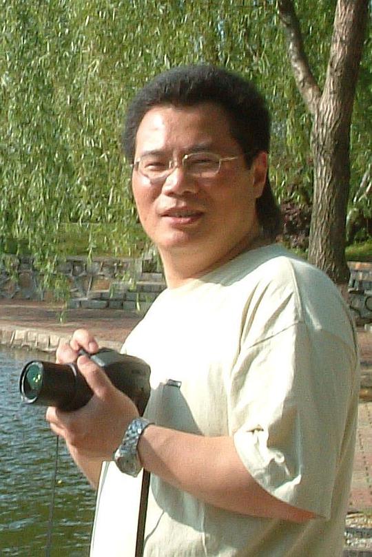 邹勤 Qin Zhou照片