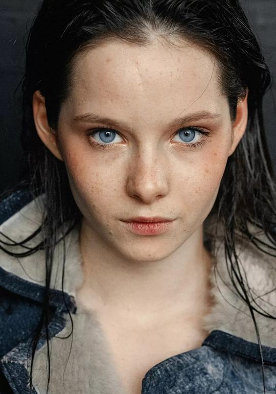 克谢尼亚·特雷斯特 Kseniya Treyster照片