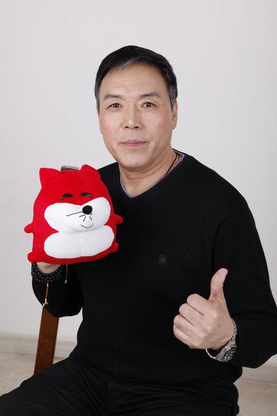 吕毅 Yi Lü照片
