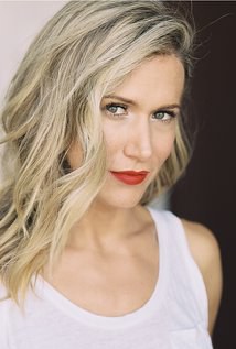 詹妮弗·兰登 Jennifer Landon照片