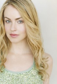 阿曼达·舒尔 Amanda Schull照片