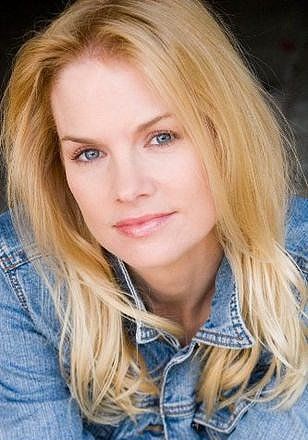 辛西娅·普雷斯顿 Cynthia Preston照片
