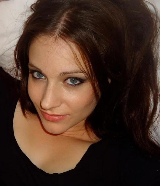 Melissa Galianos照片