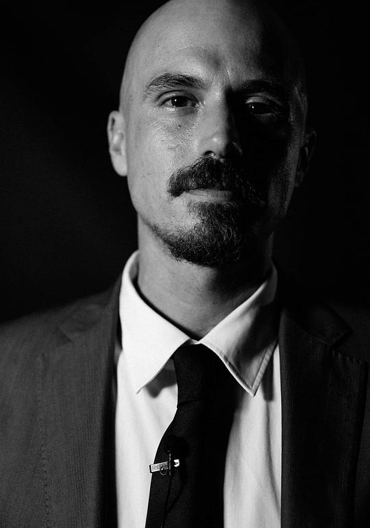 崔斯坦·麦金农 Tristan McKinnon照片