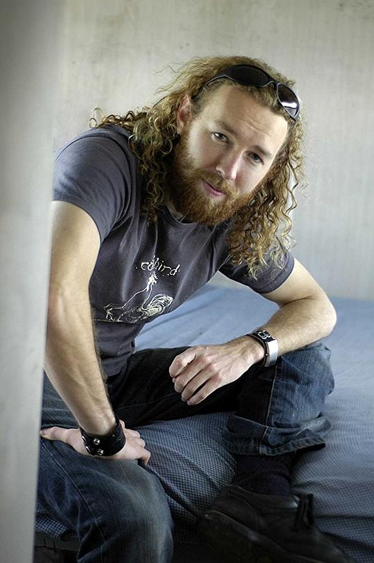 谢恩·安贝斯 Shane Abbess照片