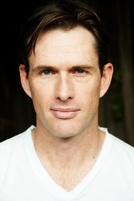 Scott Irwin照片