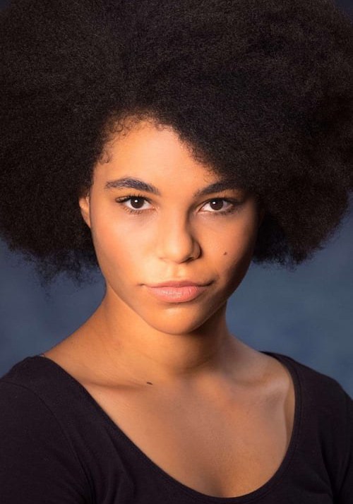 埃博妮·瓦戈兰斯 Ebony Vagulans照片