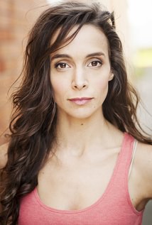 克劳迪娅·格林斯通 Claudia Greenstone照片