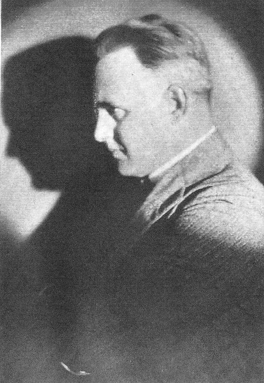 克拉伦斯·G·巴杰尔 Clarence G. Badger照片