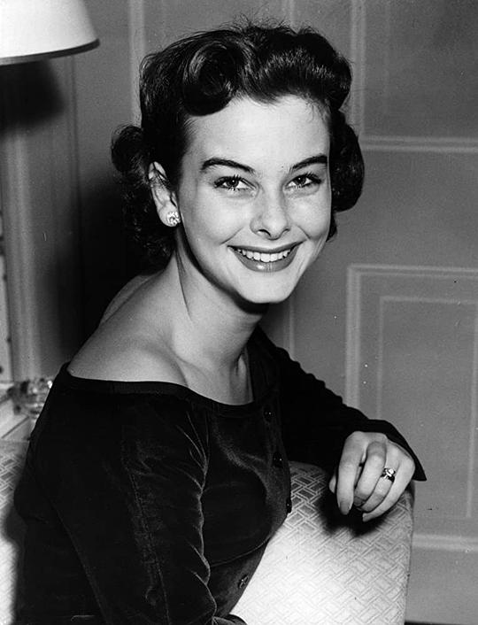 奥黛丽·达尔顿 Audrey Dalton照片