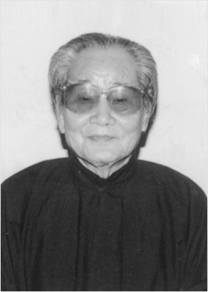 雁翼 Yi Yan照片