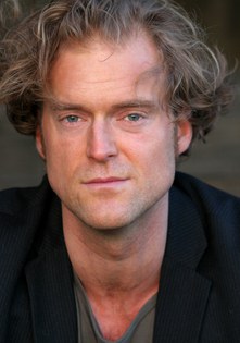 Fredrik Hiller照片