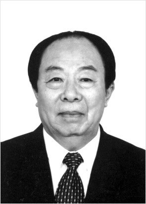 玛拉沁夫照片