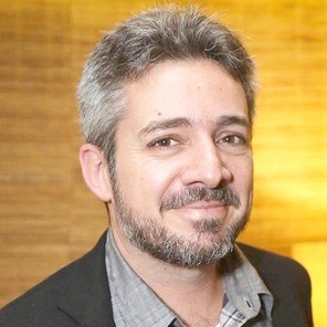 蒂亚戈·阿拉基利安 Tiago Arakilian照片