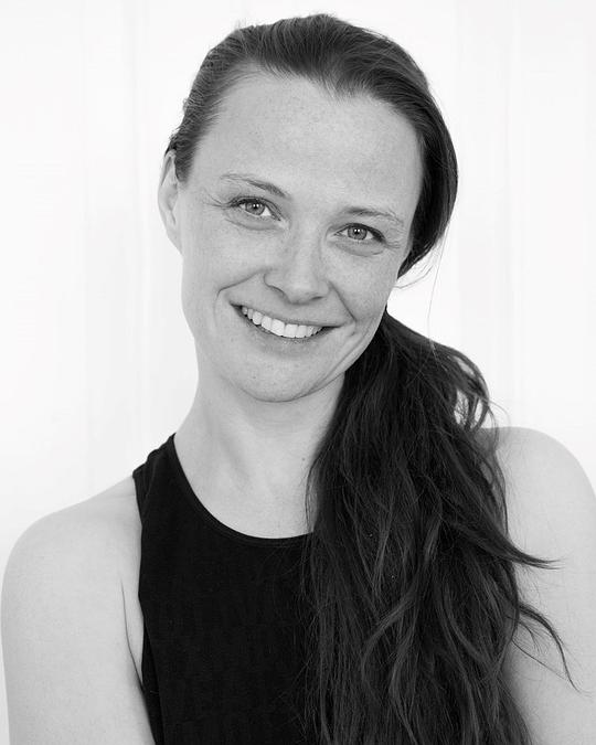 劳菲·埃利亚斯多蒂尔 Laufey Elíasdóttir照片