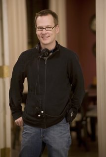 迈克尔·麦库勒斯 Michael McCullers照片