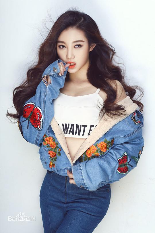 张馨元 Xinyuan Zhang照片