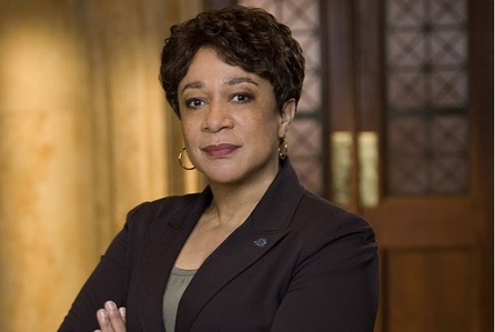 埃帕莎·默克森 S. Epatha Merkerson照片