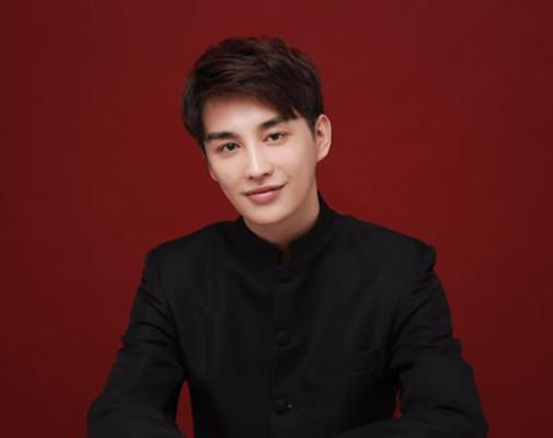 林潇 Xiao Lin照片