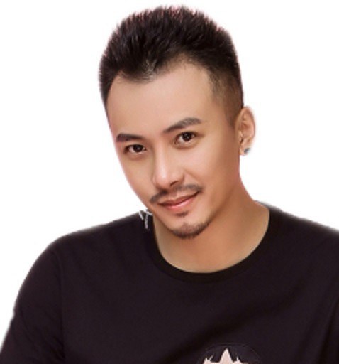 李岩 Yan Li照片
