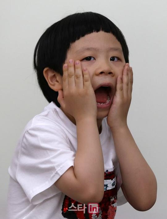 金俊 Jun Kim照片