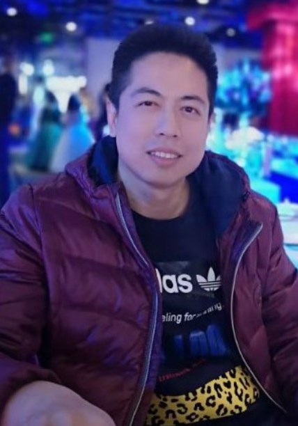 王晰照片