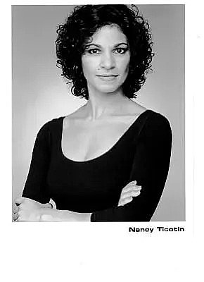 南茜·蒂科汀 Nancy Ticotin照片
